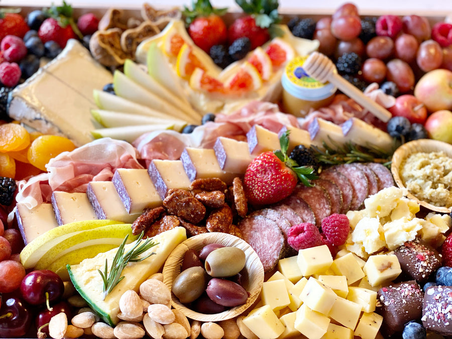 MEDIUM CHEESE PLATTER